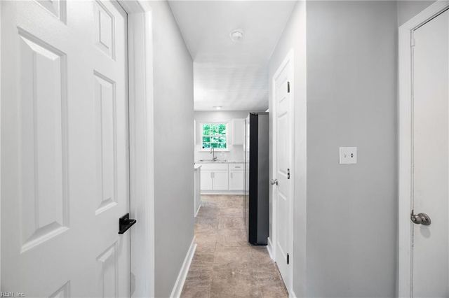 116 Hillside AVE, Suffolk, VA 23434