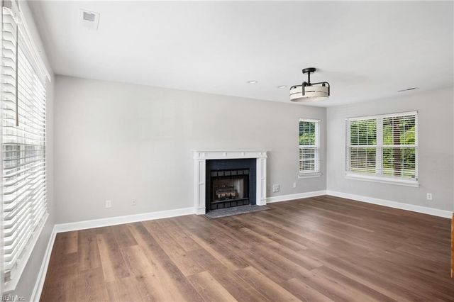 116 Hillside AVE, Suffolk, VA 23434