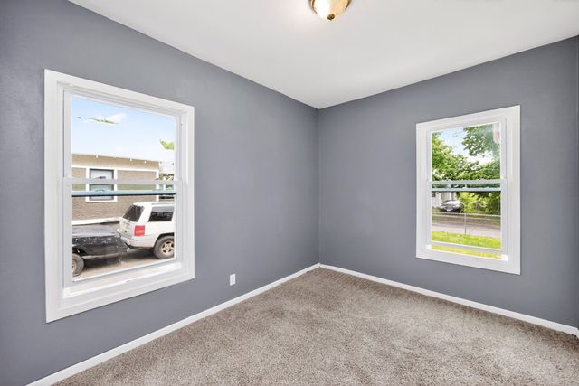 3202 3rd Street, Des Moines, IA 50313