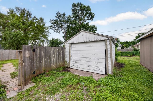 3202 3rd Street, Des Moines, IA 50313