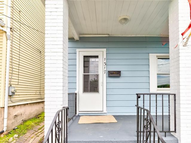 1317 4th Ave, Conway, PA 15027