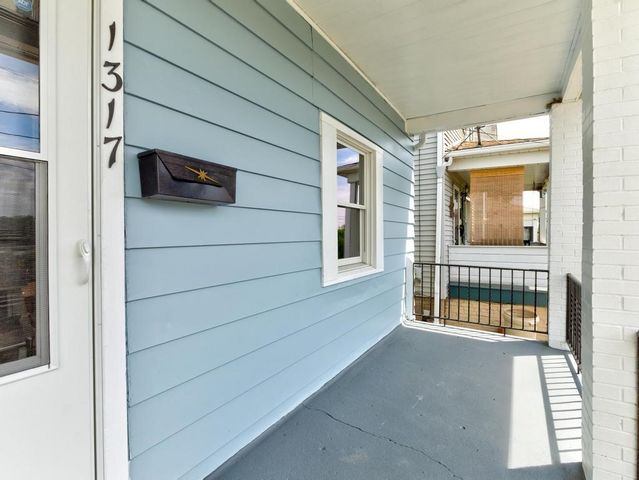 1317 4th Ave, Conway, PA 15027