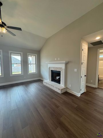 508 Otter's Ridge Drive, Kathleen, GA 31047