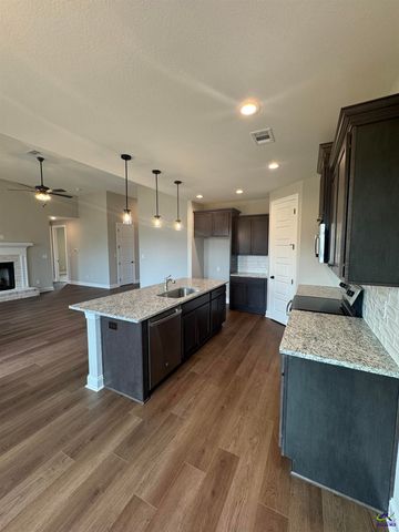 508 Otter's Ridge Drive, Kathleen, GA 31047