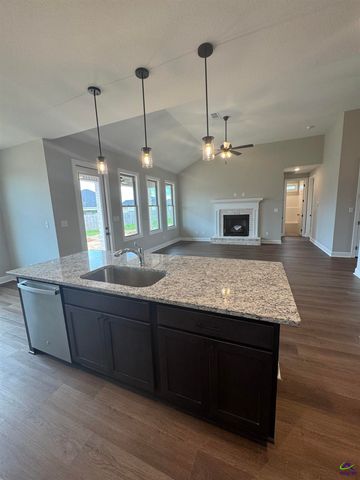 508 Otter's Ridge Drive, Kathleen, GA 31047