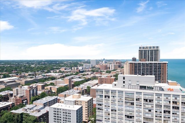5701 N Sheridan Road 30F, Chicago, IL 60660