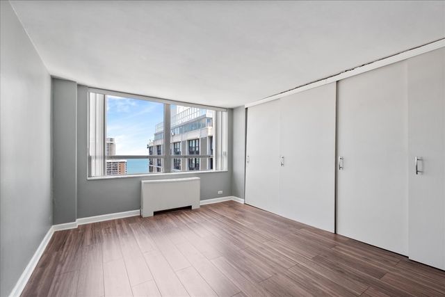 5701 N Sheridan Road 30F, Chicago, IL 60660