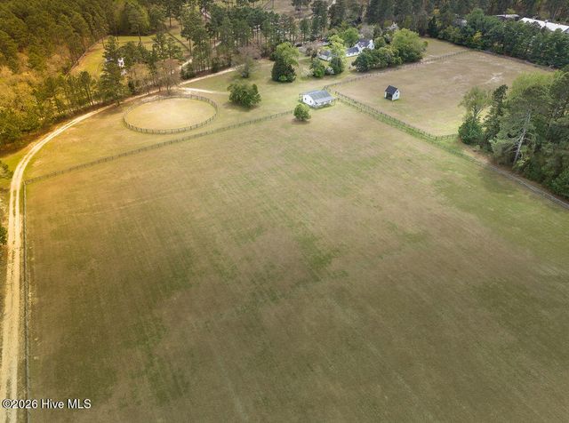 1667 Youngs Road, Vass, NC 28394