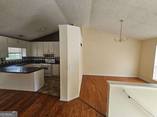 8257 Mountain Pass, Riverdale, GA 30274