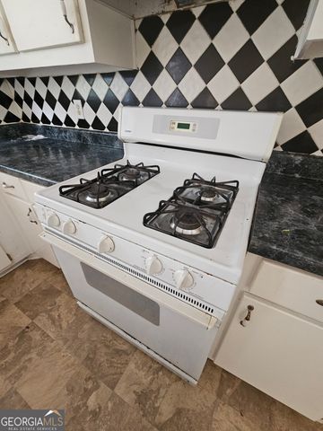 8257 Mountain Pass, Riverdale, GA 30274