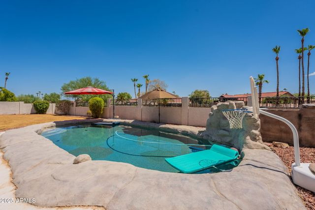 3829 E AHWATUKEE Drive, Phoenix, AZ 85044