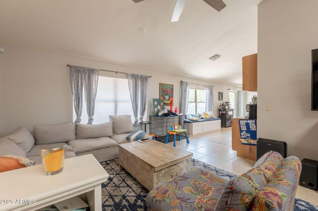 3829 E AHWATUKEE Drive, Phoenix, AZ 85044