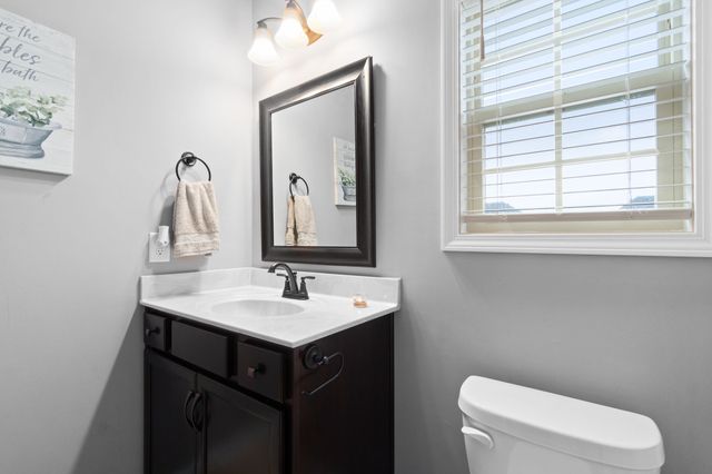 1148 Folly Beach Dr, Clarksville, TN 37042