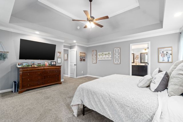 1148 Folly Beach Dr, Clarksville, TN 37042
