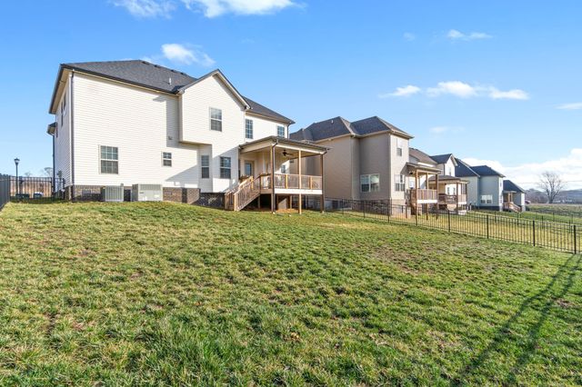 1148 Folly Beach Dr, Clarksville, TN 37042