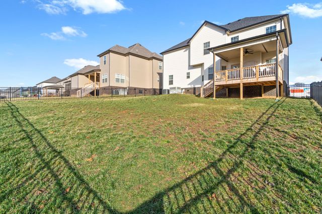 1148 Folly Beach Dr, Clarksville, TN 37042