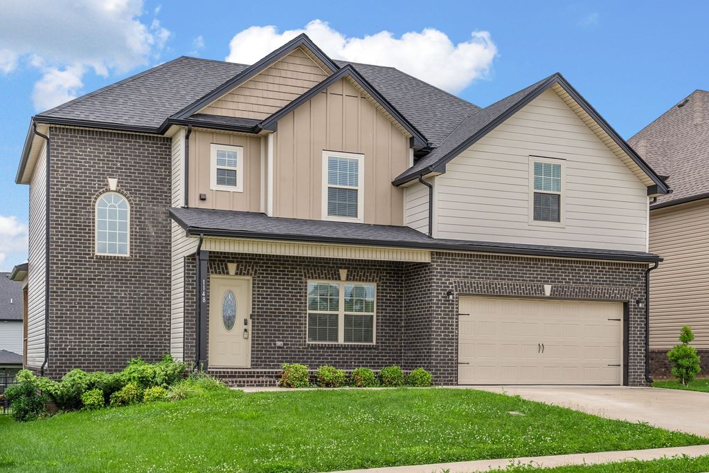 1148 Folly Beach Dr, Clarksville, TN 37042