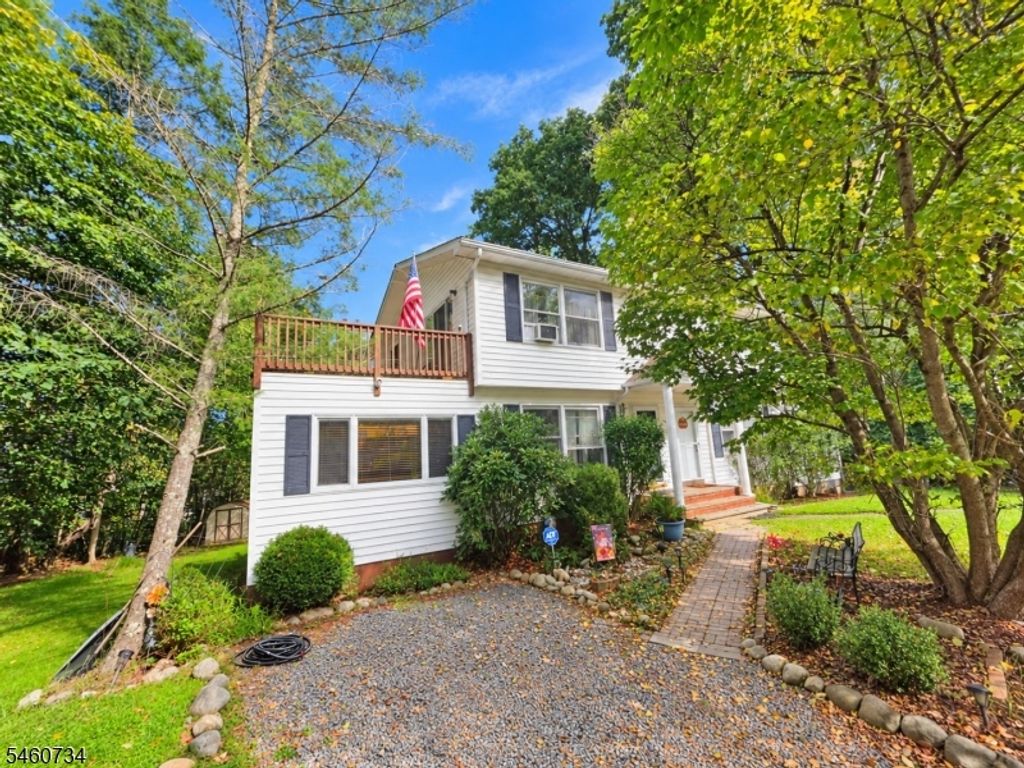 410 A Deerfield Ln 410A, Montague Twp., NJ 07827 — exterior