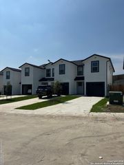 8407 Via Verona Unit 103, San Antonio, TX 78227