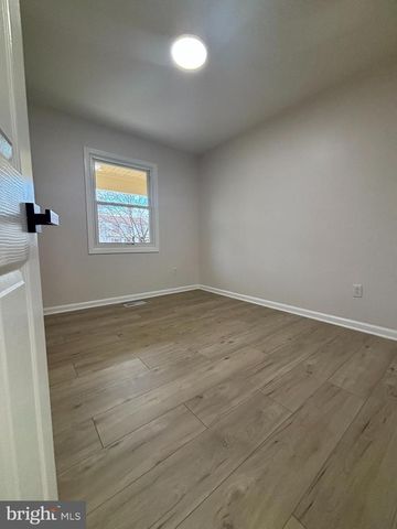 42 TIPTON LN, Willingboro, NJ 08046