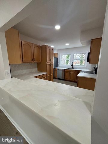 42 TIPTON LN, Willingboro, NJ 08046