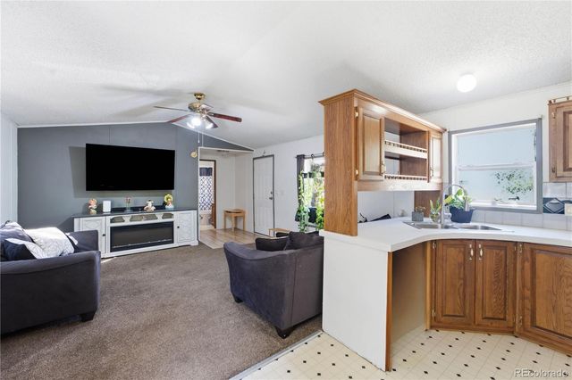 2551 W 92nd Avenue, Denver, CO 80260