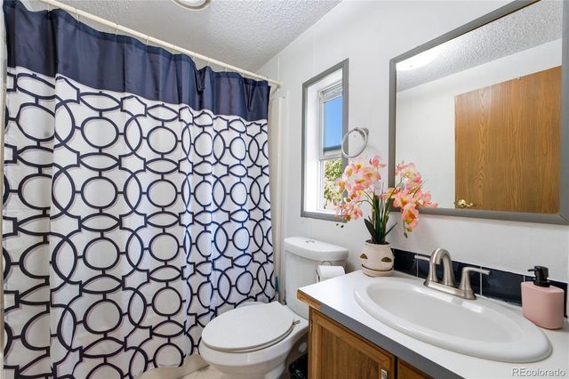 2551 W 92nd Avenue, Denver, CO 80260
