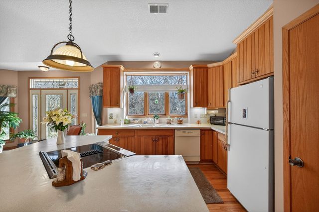 6707 NW 2nd Street, Des Moines, IA 50313