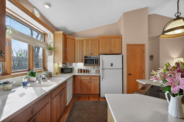 6707 NW 2nd Street, Des Moines, IA 50313