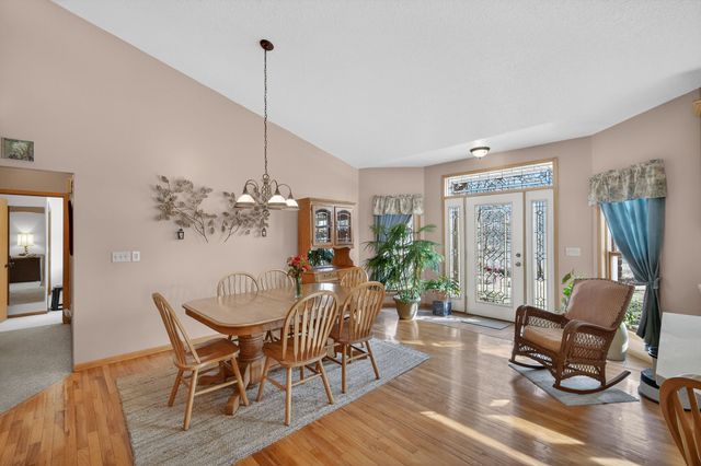 6707 NW 2nd Street, Des Moines, IA 50313