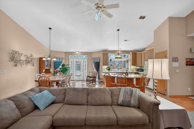 6707 NW 2nd Street, Des Moines, IA 50313