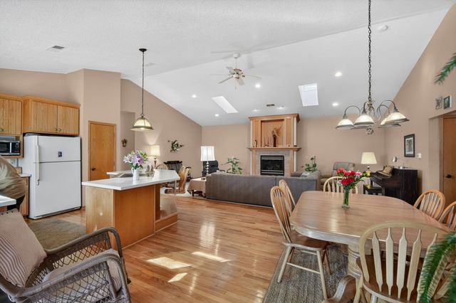 6707 NW 2nd Street, Des Moines, IA 50313