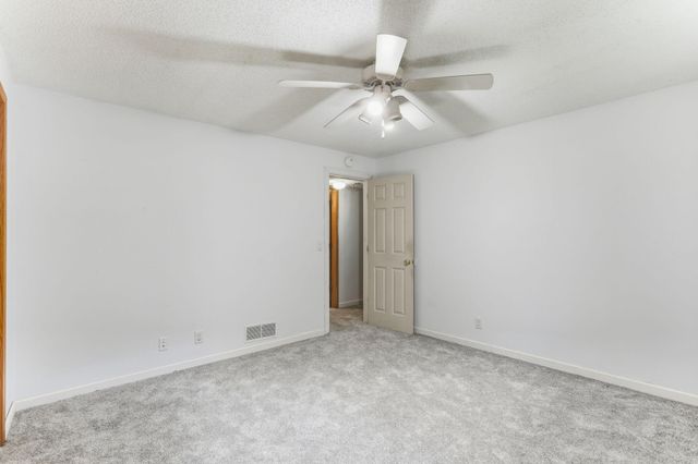 1255 Mayhill Road N, Maplewood, MN 55119