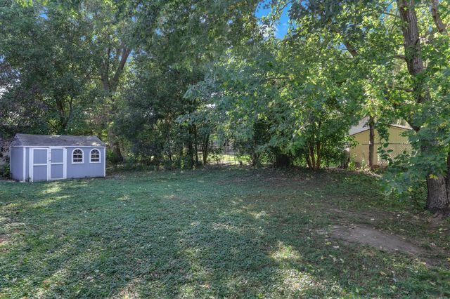 1255 Mayhill Road N, Maplewood, MN 55119