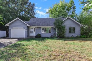 1255 Mayhill Road N, Maplewood, MN 55119