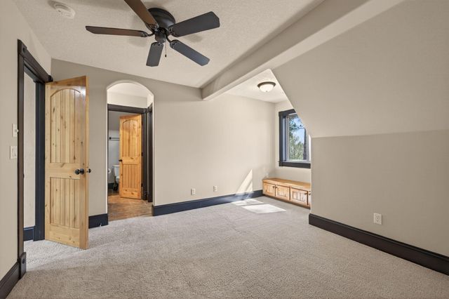 60885 Oasis Place, Bend, OR 97702