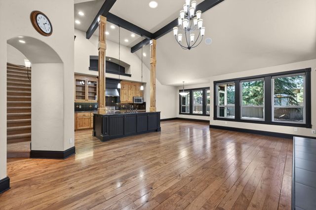 60885 Oasis Place, Bend, OR 97702