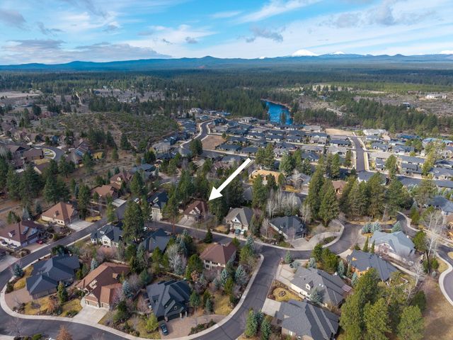60885 Oasis Place, Bend, OR 97702