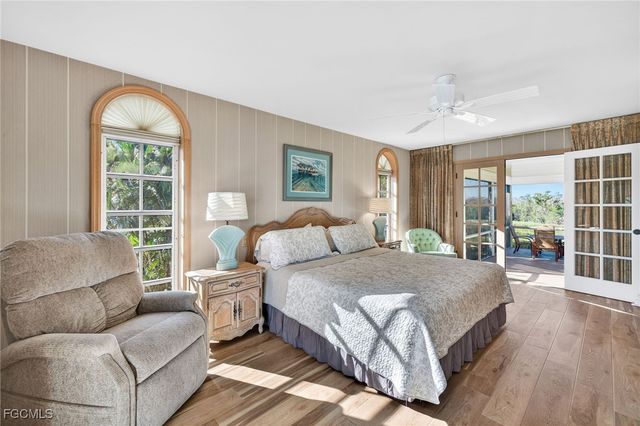 1422 Sanderling CIR, Sanibel, FL 33957