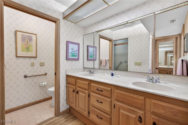 1422 Sanderling CIR, Sanibel, FL 33957