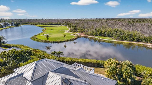 1422 Sanderling CIR, Sanibel, FL 33957