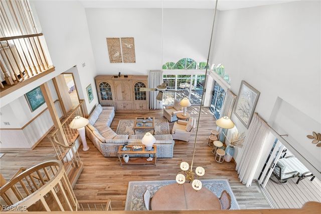 1422 Sanderling CIR, Sanibel, FL 33957