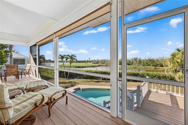 1422 Sanderling CIR, Sanibel, FL 33957