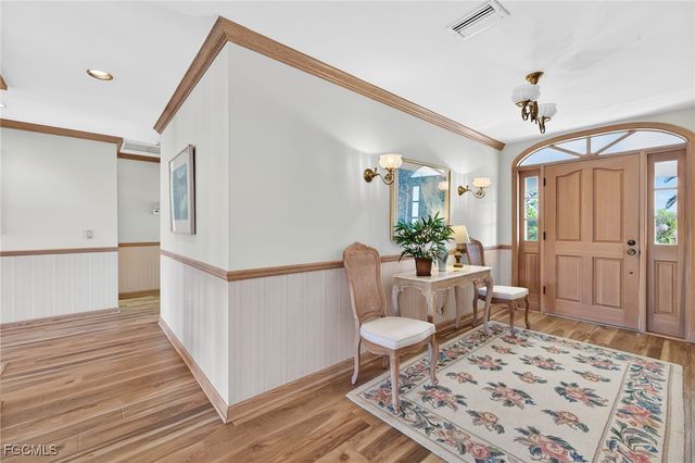 1422 Sanderling CIR, Sanibel, FL 33957