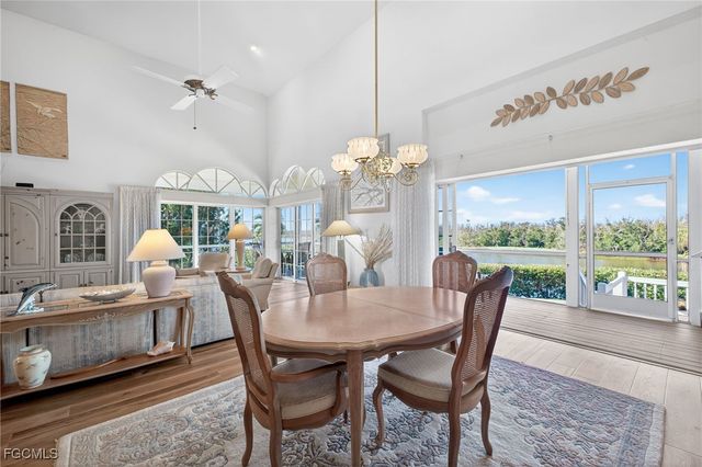 1422 Sanderling CIR, Sanibel, FL 33957