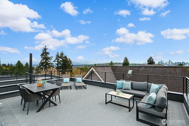 4122 Burke Avenue N, Seattle, WA 98103