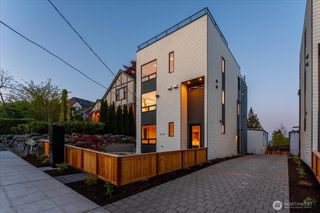 4122 Burke Avenue N, Seattle, WA 98103