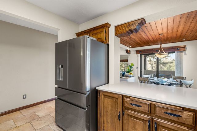 268 Camino De La Sierra, Santa Fe, NM 87501