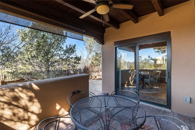 268 Camino De La Sierra, Santa Fe, NM 87501