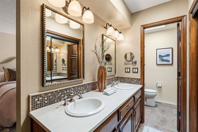 268 Camino De La Sierra, Santa Fe, NM 87501